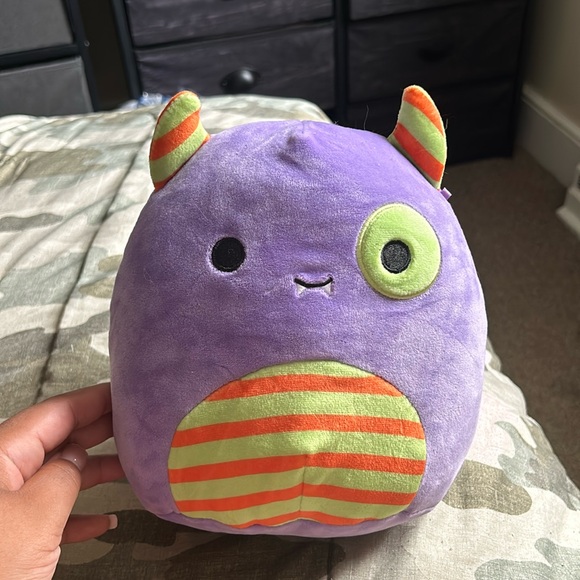 Monster squishmallow, pre-washed 7 inches tall - Picture 1 of 1